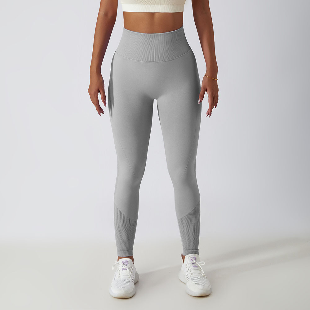 Seamless High-Waisted Breathable Yoga Pants for Women Perfect for Outdoor Running and Fitness