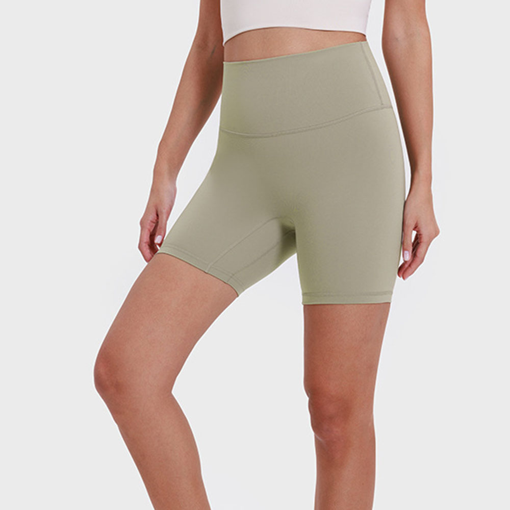 New Naked Sensation Seamless Solid Color Yoga Shorts Dual-Sided Brushed Compression Elastic Fitness Three-Quarter Pants for Women